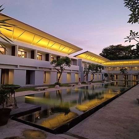 Guna Graha Kuta By Kamara Extérieur photo